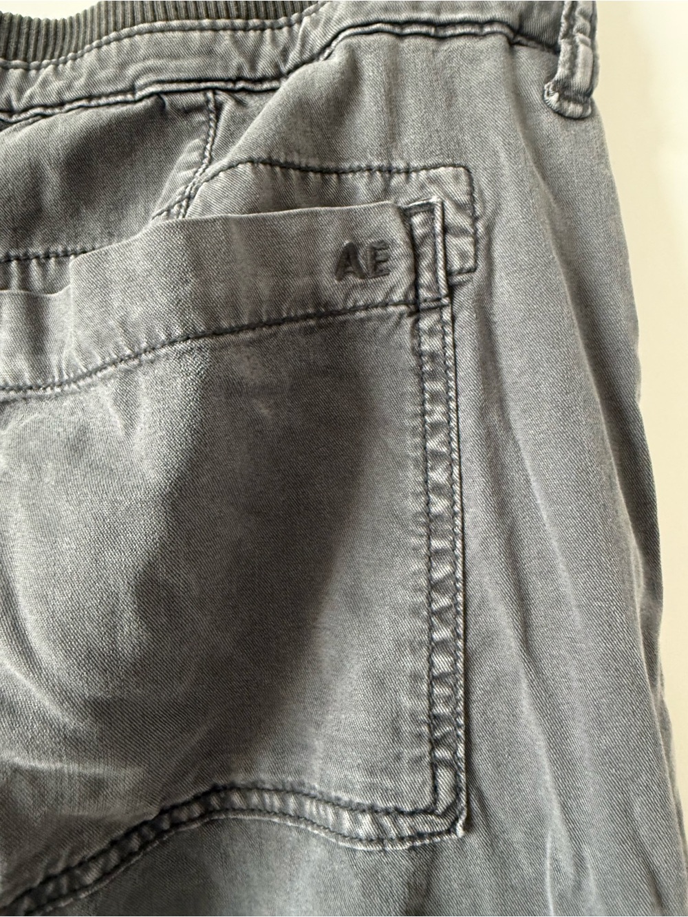 American Eagle Outfitters Women’s Gray Tencel Cargo Pants - Picture 5 of 7